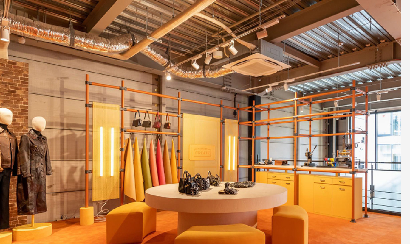 COACH #WearYourShine POP UP STOREの写真